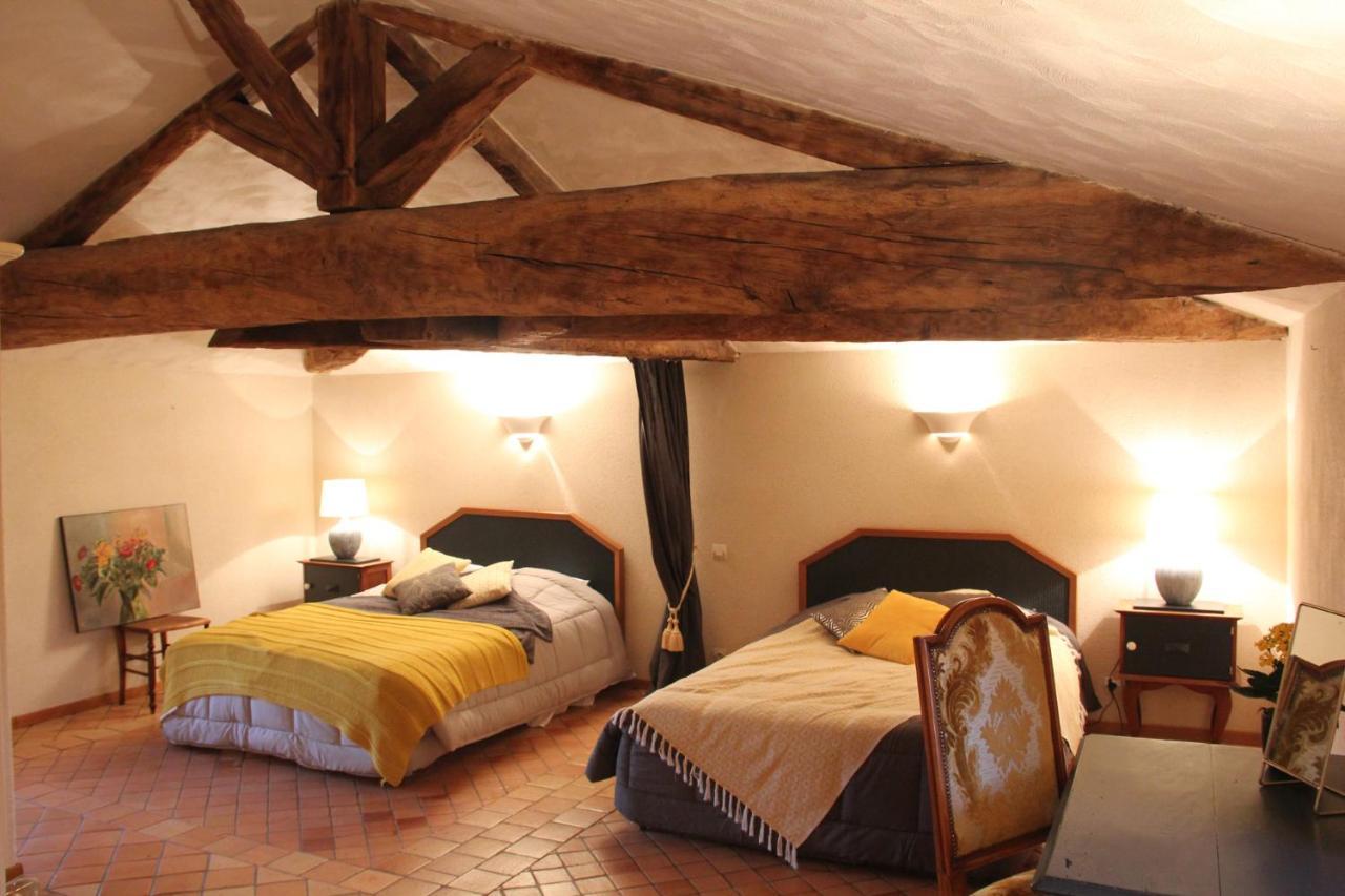 Les Chambres D'Hotes De La Metairie Du Bourg Les Herbiers Luaran gambar