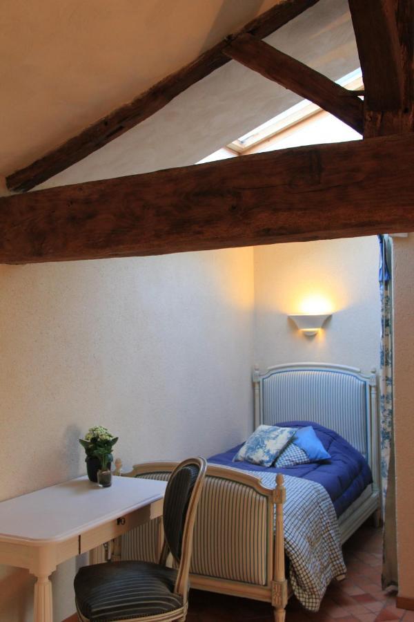 Les Chambres D'Hotes De La Metairie Du Bourg Les Herbiers Luaran gambar